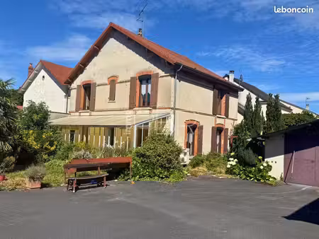 maison 5 pièces 131 m²