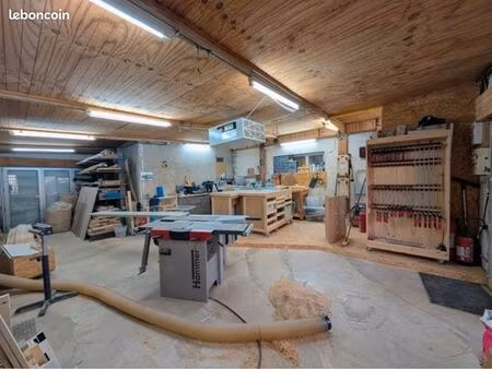 atelier vide - installation en triphasé