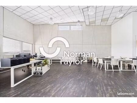 bureaux 86 m²