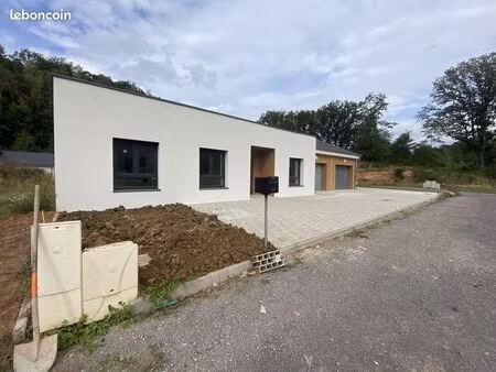 pavillon 5 pièces 96 m²