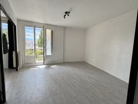studio 1 pièce 35 m²