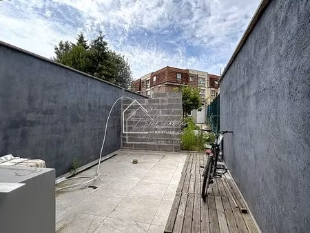 immeuble 80 m² wattignies