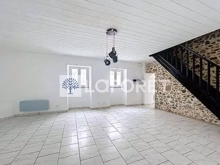 location maison à bressuire (79300) : à louer / 84m² bressuire