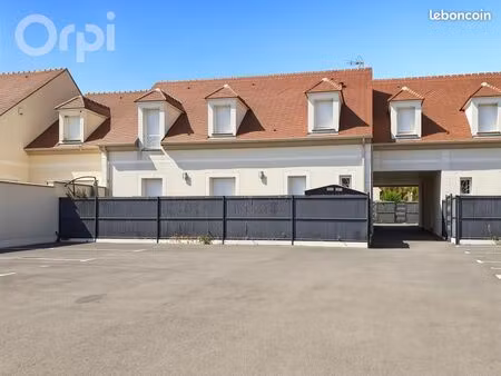 maison 3 pièces 82 m²