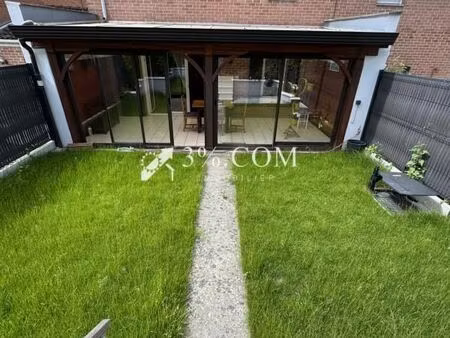 maison 5 pièces 93 m²