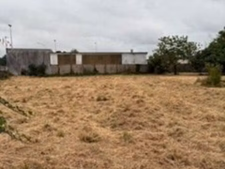 terrain à vendre artix  viabilisé  environ 1030m² / 70000