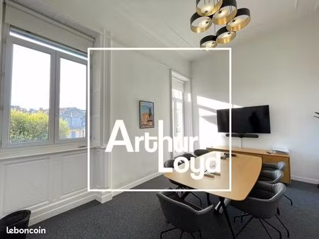 bureaux 276 m²