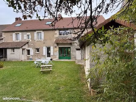 maison 5 pièces 225 m²