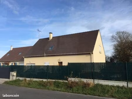 à louer – maison familiale 134 m² avec jardin clos et garage – le coudray-saint-germer (60