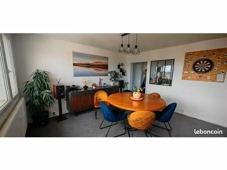 appartement avec balcon et garage