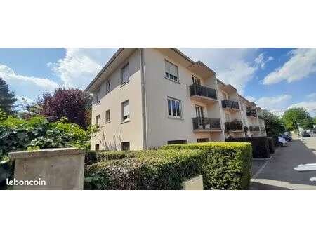 appartement 3 pcs proche gare et cour d'appel