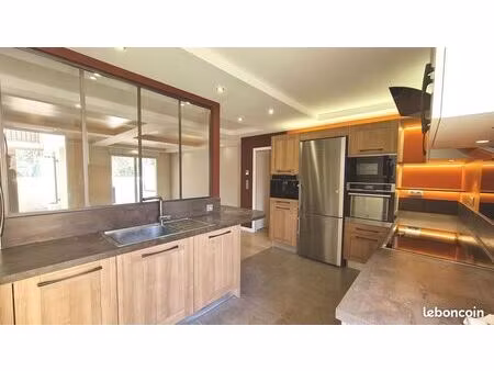 superbe appartement t5 de 116 m² avec terrasse de 100 m² et loggia 15m² – mûrs-érigné