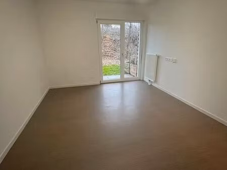 studio loué 25 55 m²  221 route de schirmeck  strasbourg