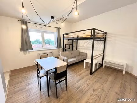 studio 1 pièce 25 m²