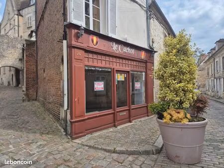 local tous commerces 75m2 centre ville de senlis