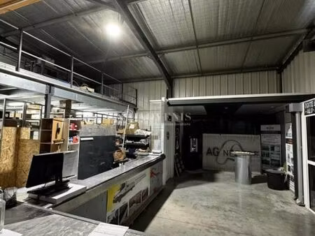 local d'activité 1 286 m²