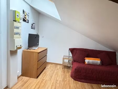 t1 meublé 345 eur cc résidence calme centre ville éligible apl