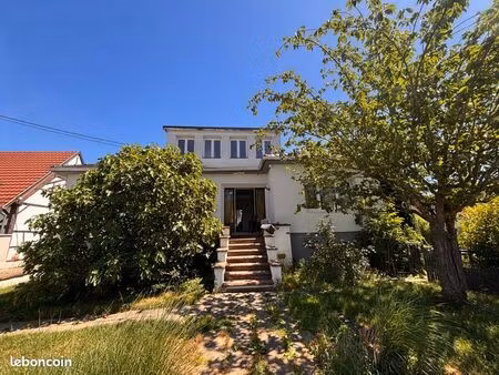 maison familiale 170 m² – 5 chambres – piscine – sous-sol 115 m²