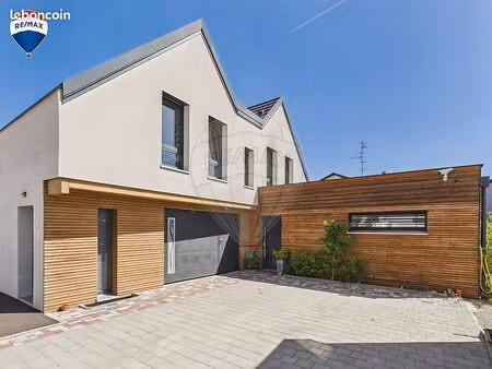 maison 6 pièces 155 m²