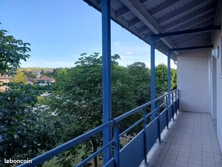location t2 46 m² avec balcon 11 m² - trois vallons
