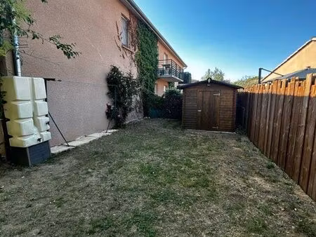 à louer – superbe t2 rénové avec grand jardin de 90m² à tournefeuille