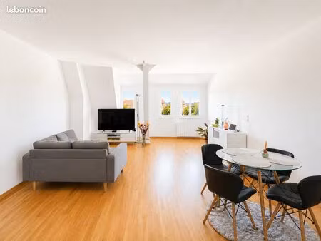 appartement t3 lumineux – 68 m² - 2 parkings - 1 grande cave - toutes commodités à pieds -
