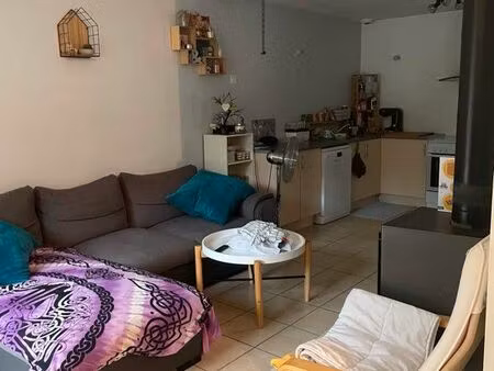 loue maison corbelin trois chambres