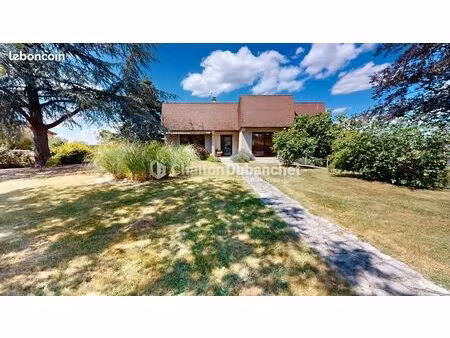 villa 6 pièces 144 m²