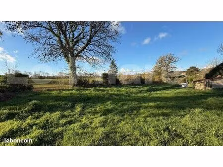terrain 900 m² saint christophe du foc