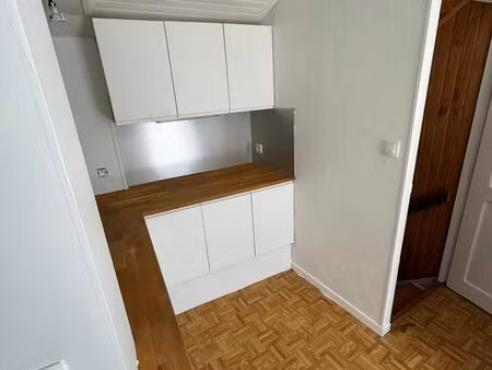 à louer f4 centre ville 610