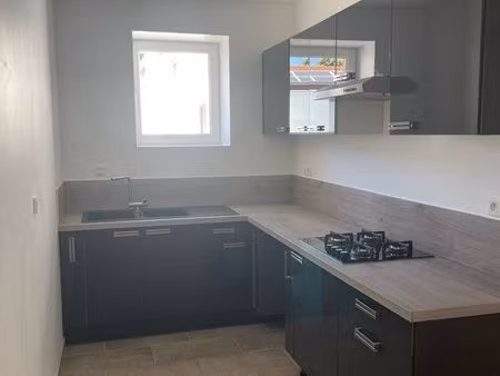 charmant t2 rénové 50m2 - eybens centre