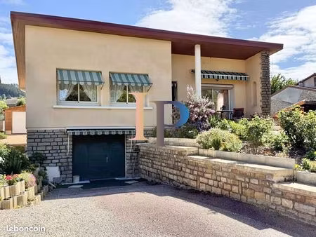 propriété 5 pièces 137 m²