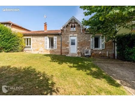maison de ville 4 pièces 77 m²