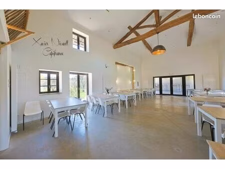maison 11 pièces 355 m²