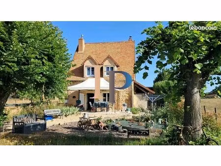maison 4 pièces 102 m²