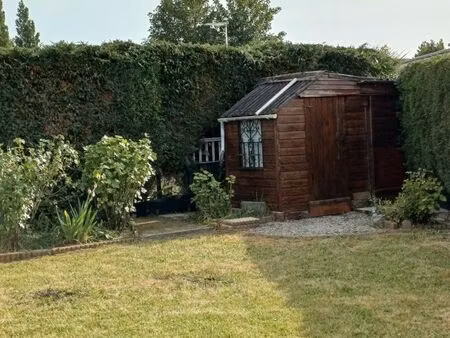 terrain a caravane 120m2