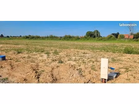 terrain 700 m² nordausques