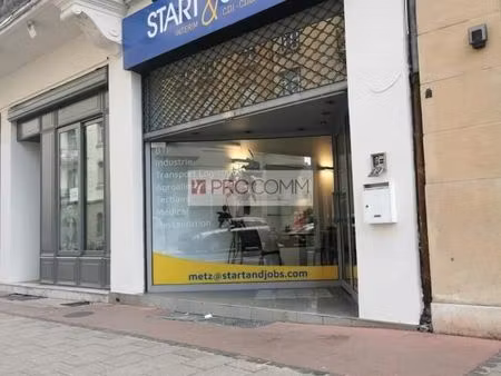 local commercial 85 m²