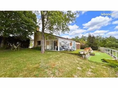 maison 8 pièces 195 m²
