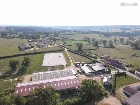 propriété équestre moderne sur 29 hectares