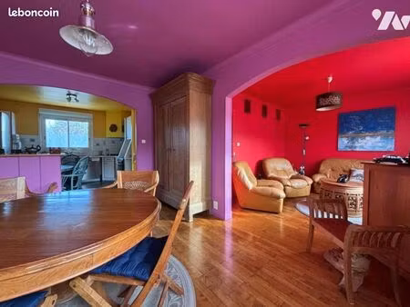 maison 6 pièces 136 m²
