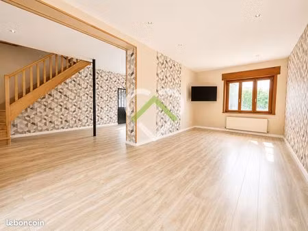 maison 7 pièces 145 m²
