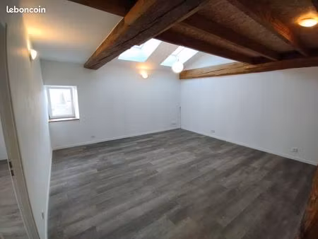 t3 duplex 81m² tout confort – dpe a (clim&stationnement)