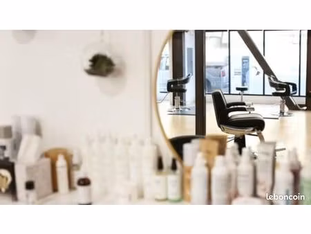 fonds de commerce coiffure 66 m²