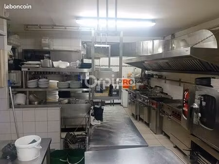 restaurant 150 m²