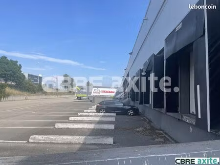 entrepot - logistique 2520 m² saint quentin fallavier