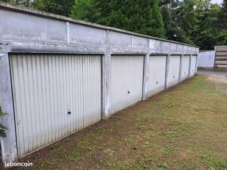 garage / box