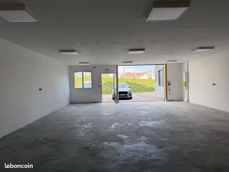 local commercial 115 m² saint-vincent-de-mercuze