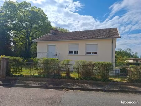 a louer maison genelard