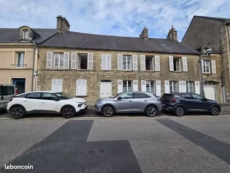 maison de ville 9 pièces 249 m²
